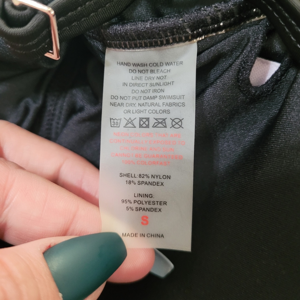 Womens Ruched Swimsuit - Picture 9 of 10
